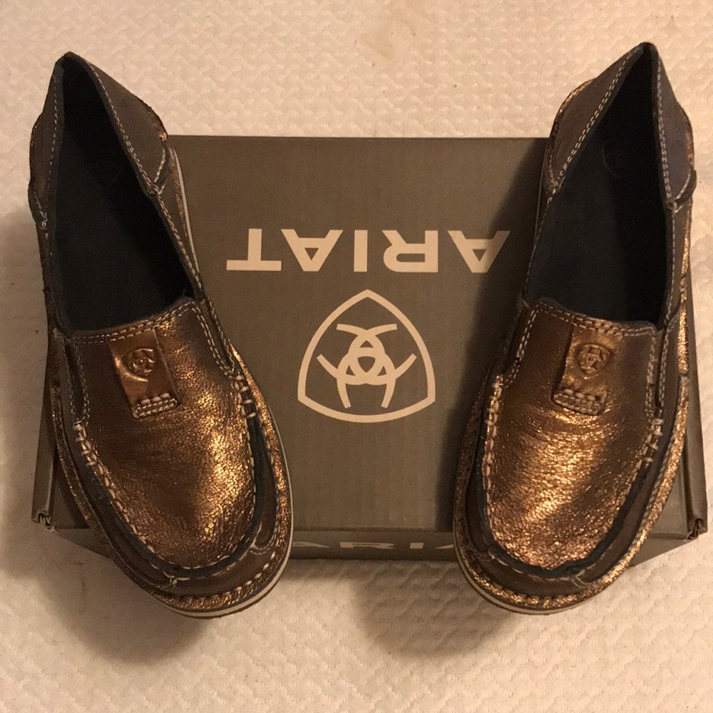 Ariat cruisers